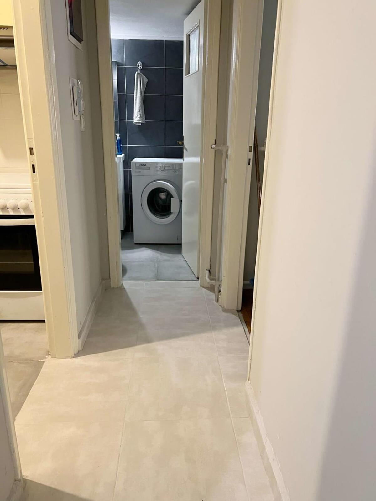 Central Apartment 3' To Metaksourgio Metro Station Athens Luaran gambar